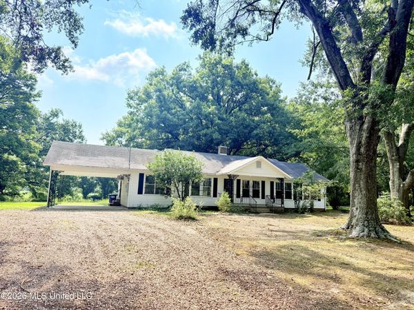2590 Highway 51 , Duck Hill, MS 38925