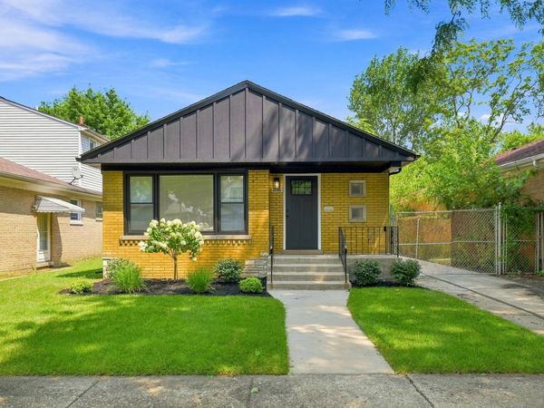 10933 S Eggleston Avenue , Chicago, IL 60628