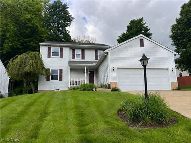 1505 Democracy Drive NW, North Canton, OH 44720