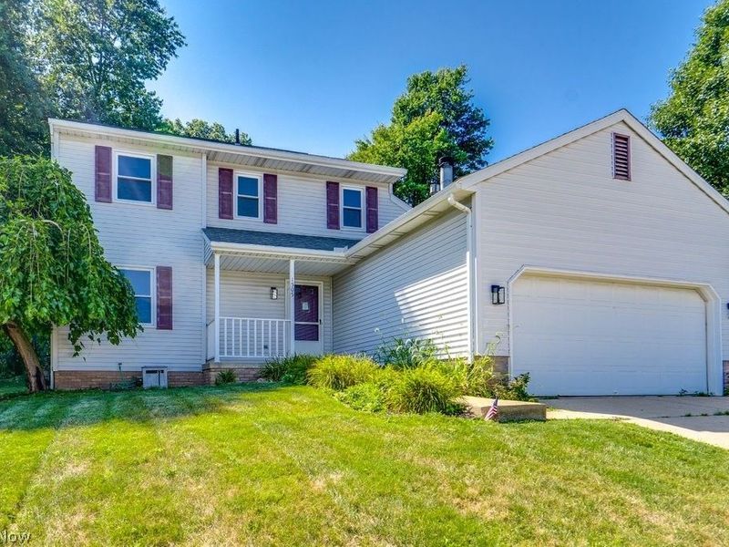 1505 Democracy Drive NW, North Canton, OH 44720 Photo 1