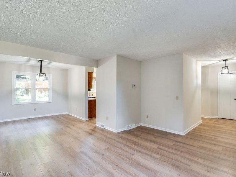 1505 Democracy Drive NW, North Canton, OH 44720 Photo 3