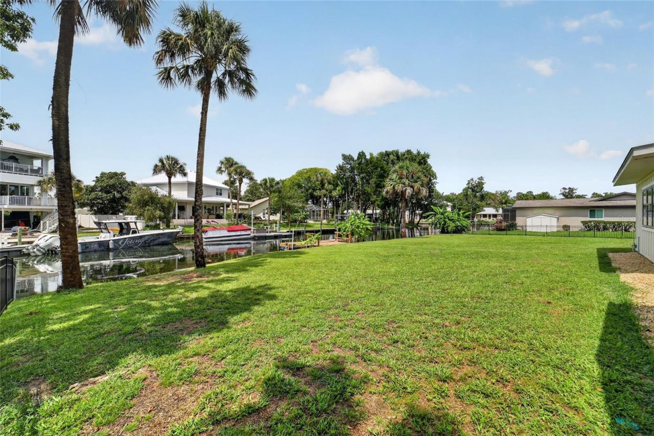 232 SE Kings Bay Dr, Crystal River, FL 34429 Photo