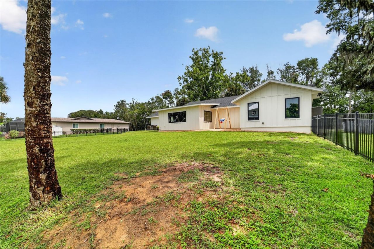 232 SE Kings Bay Dr, Crystal River, FL 34429 Photo