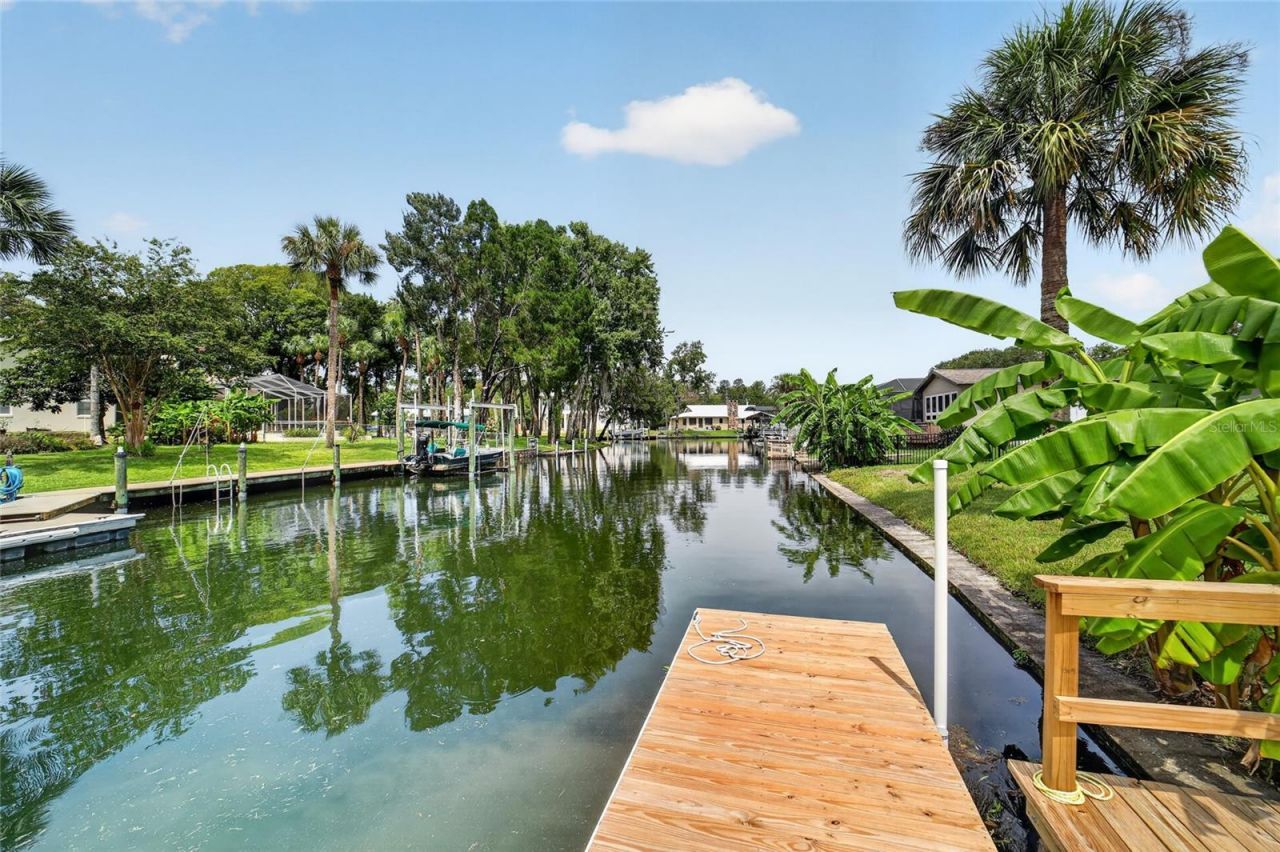 232 SE Kings Bay Dr, Crystal River, FL 34429 Photo