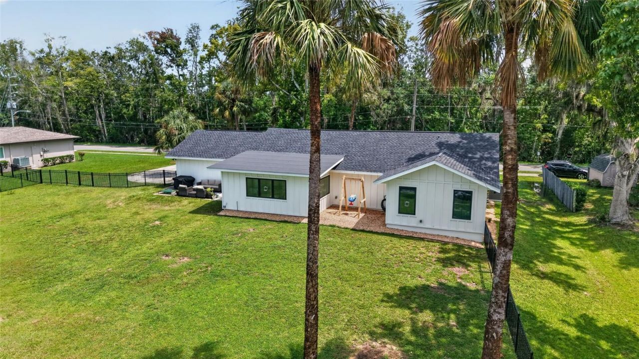 232 SE Kings Bay Dr, Crystal River, FL 34429 Photo