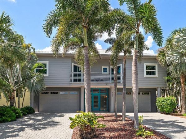 114 13TH STREET , BELLEAIR BEACH, FL 33786