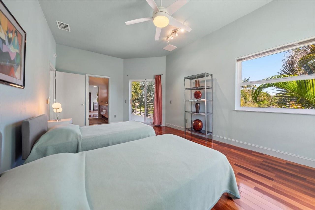 114 13th Street, Belleair Beach, FL 33786 Photo