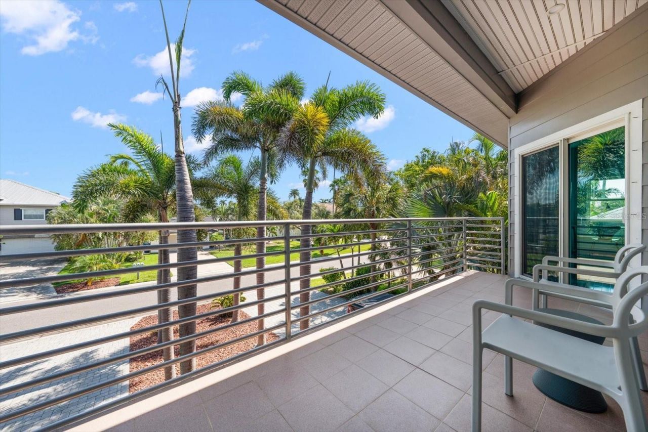 114 13th Street, Belleair Beach, FL 33786 Photo