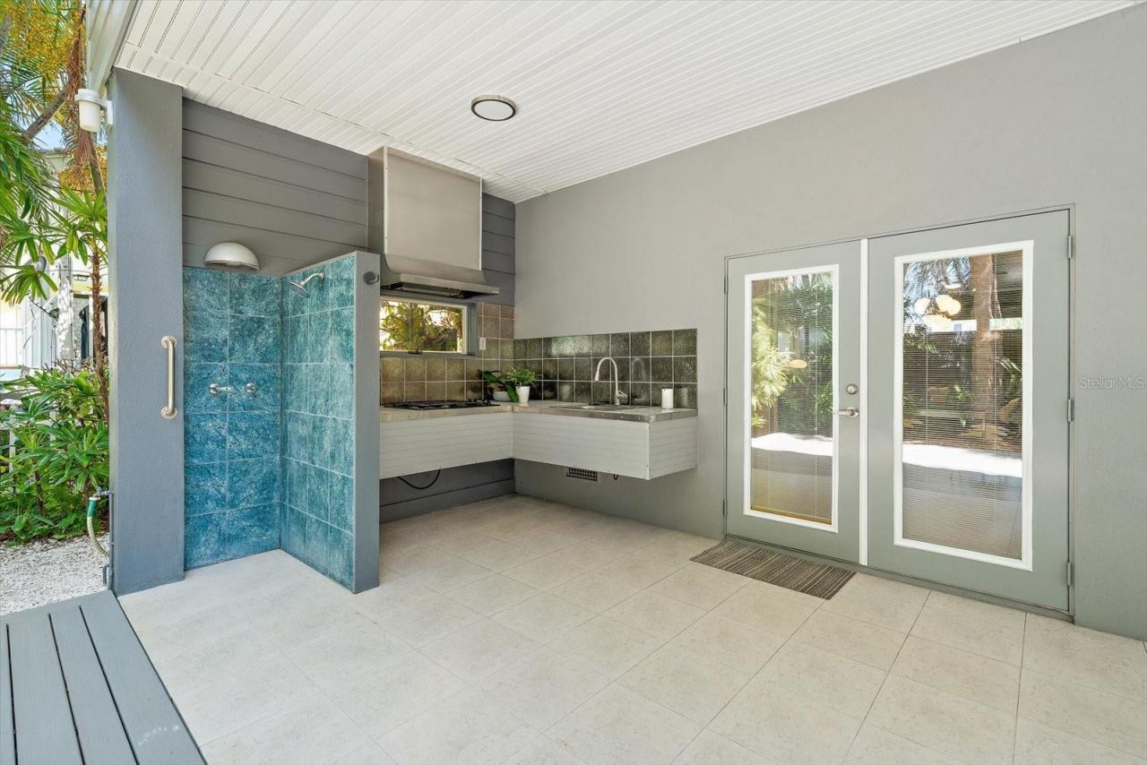 114 13th Street, Belleair Beach, FL 33786 Photo
