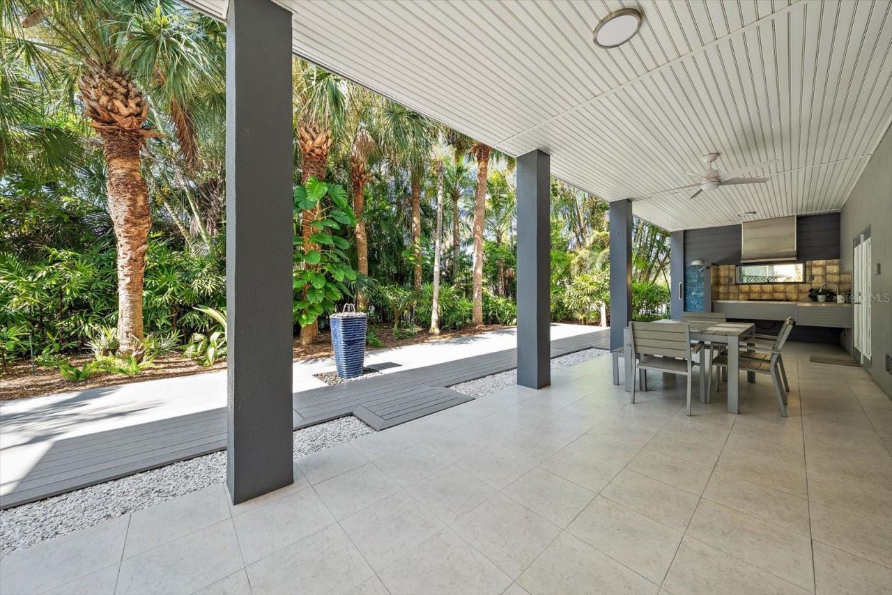 114 13th Street, Belleair Beach, FL 33786 Photo