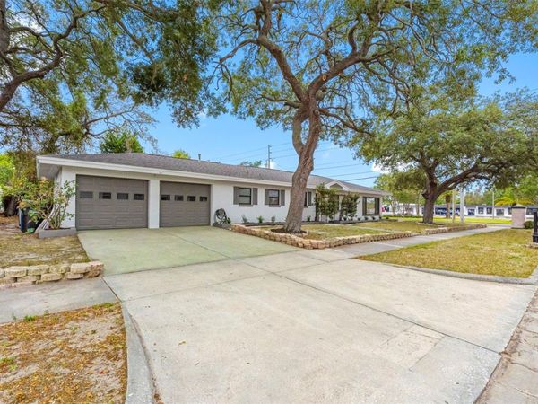 1005 APACHE TRAIL , CLEARWATER, FL 33755