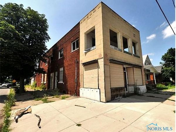 3201 Warsaw Street , Toledo, OH 43608