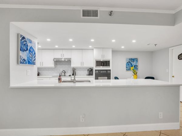 955 Egret Circle, Unit 104, Delray Beach, FL 33444