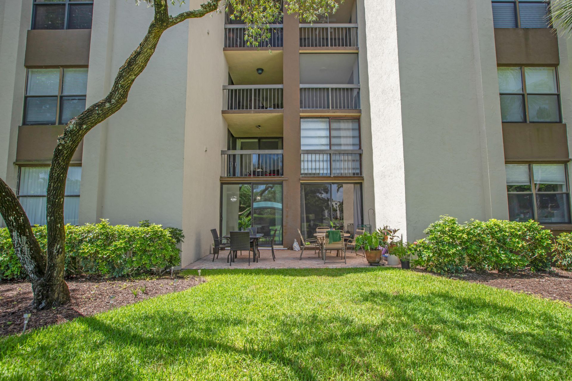 955 Egret Circle, Unit 104, Delray Beach, FL 33444 Photo