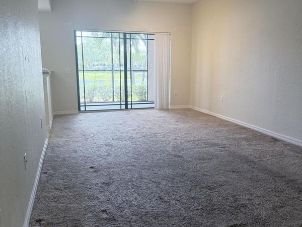 2812 GRANDE Parkway, Unit 106, Palm Beach Gardens, FL 33410