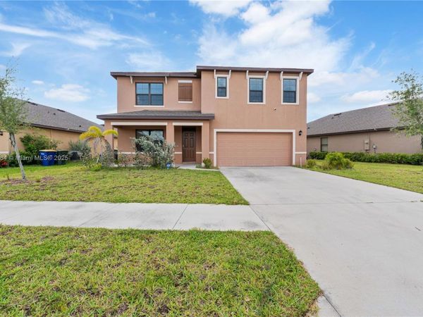 5305 FANTASY Drive, Fort Pierce, FL 34947