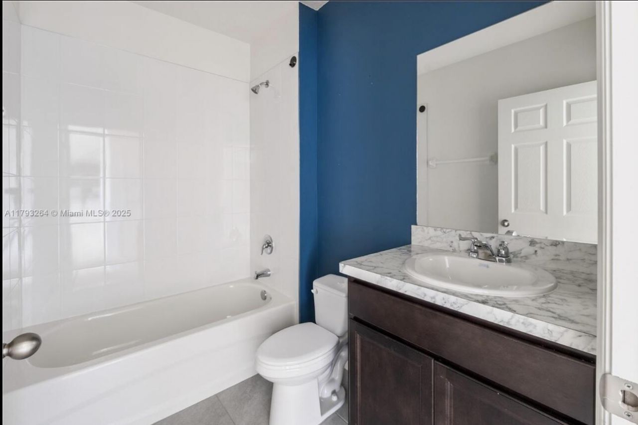 5305 Fantasy Drive, Fort Pierce, FL 34947 Photo