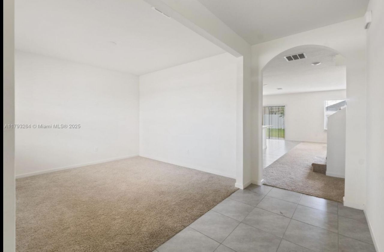 5305 Fantasy Drive, Fort Pierce, FL 34947 Photo