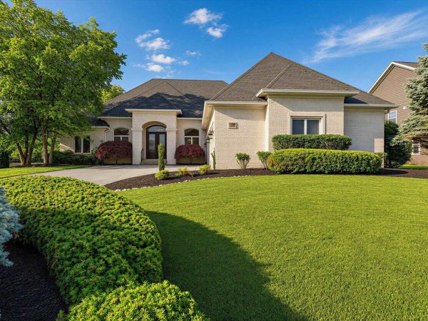 5913 Chartwell Drive, Bargersville, IN 46106