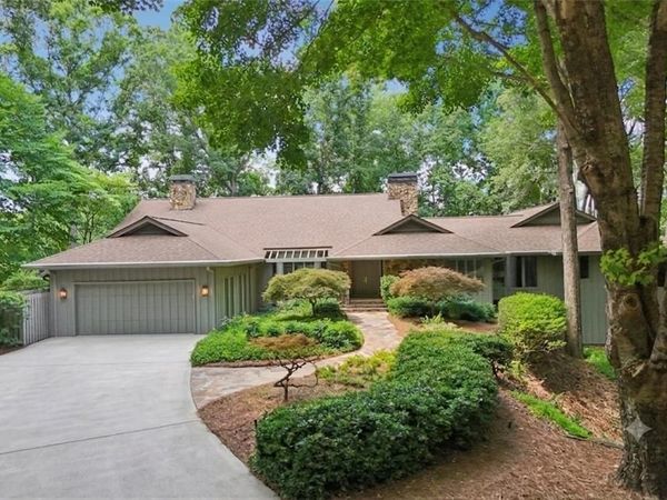9415 Huntcliff Trace , Sandy Springs, GA 30350