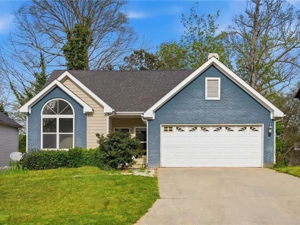 694 Shore View , Lithonia, GA 30058