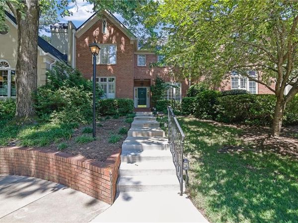 2 Paces West Terrace NW, Atlanta, GA 30327