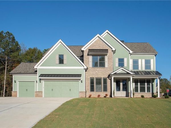 904 Bessie Court , Loganville, GA 30052