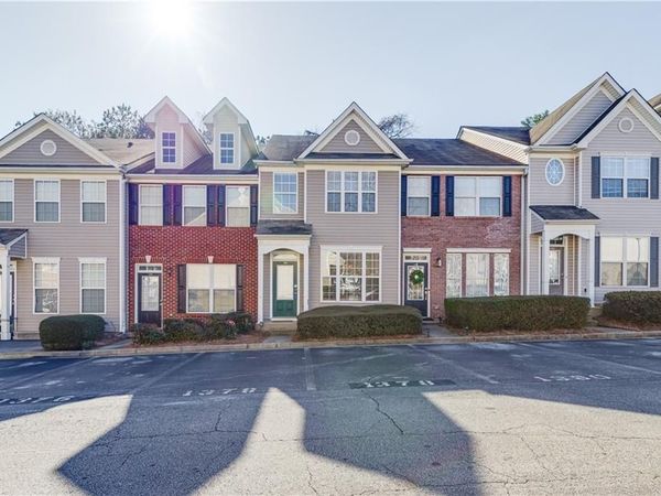 1378 Penhurst Drive, Lawrenceville, GA 30043