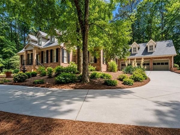 682 Austin Drive SE, Smyrna, GA 30082