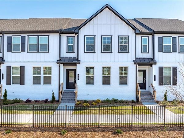 33 Constitution Avenue , Pendergrass, GA 30567