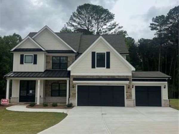 907 Bessie Court , Loganville, GA 30052