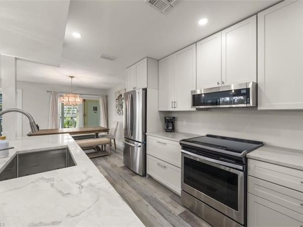 585 E Gulf Dr, Unit A2, Sanibel, FL 33957