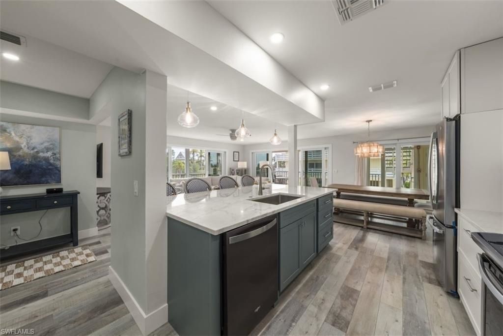 585 E Gulf Dr, Unit A2, Sanibel, FL 33957 Photo