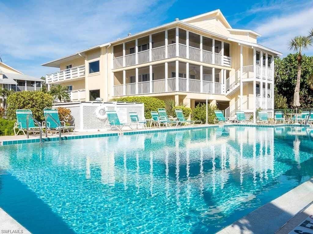 585 E Gulf Dr, Unit A2, Sanibel, FL 33957 Photo