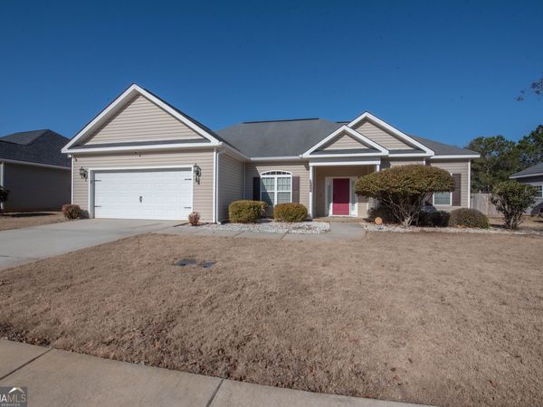 310 Flowing Meadows Drive, Kathleen, GA 31047