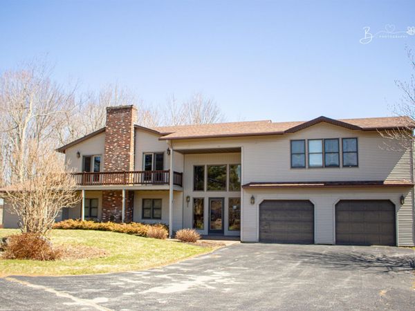 1387 Vt Route 101, Troy, VT 05859