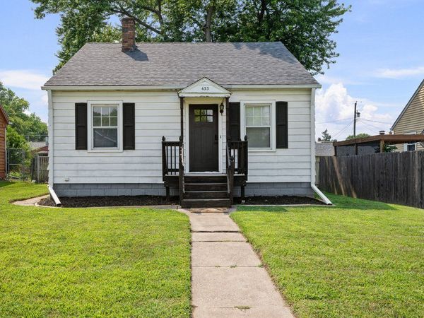 433 51st Street , Moline, IL 61265