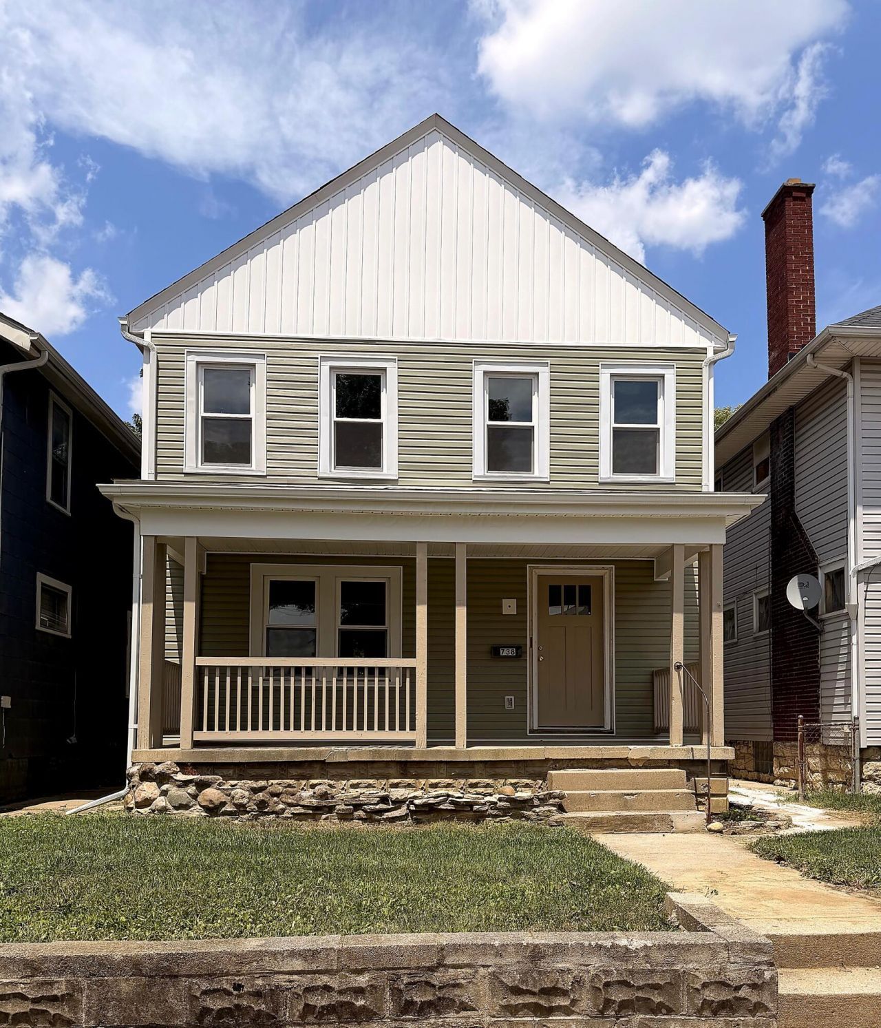 738 E Deshler Avenue , Columbus, OH 43206 Main Photo