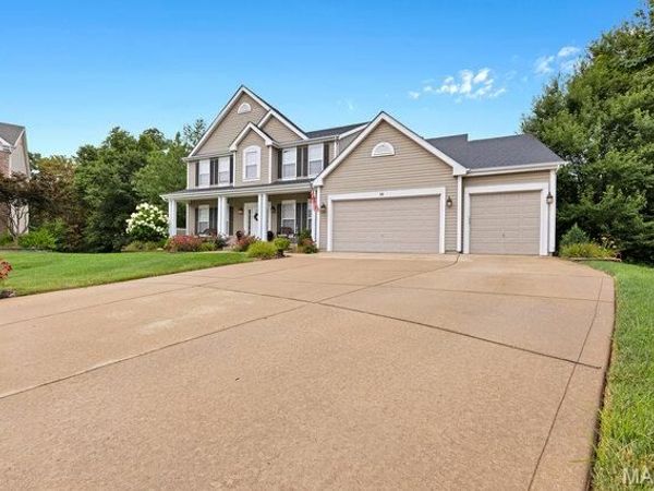 16 Golden Maples Court , Lake St Louis, MO 63367