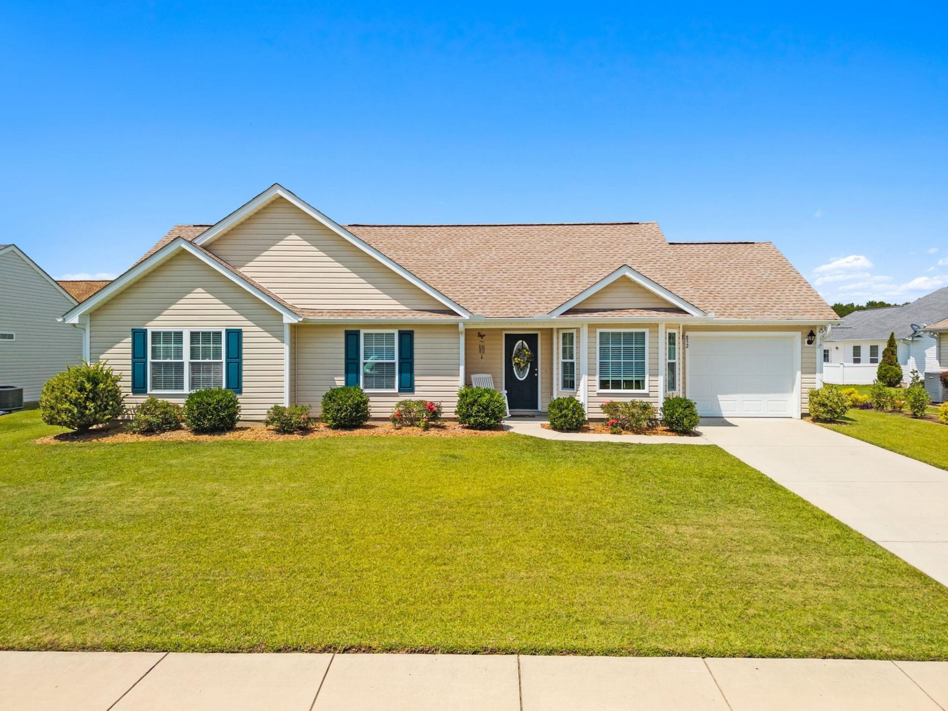 852 Inglenook Ln. Photo 1