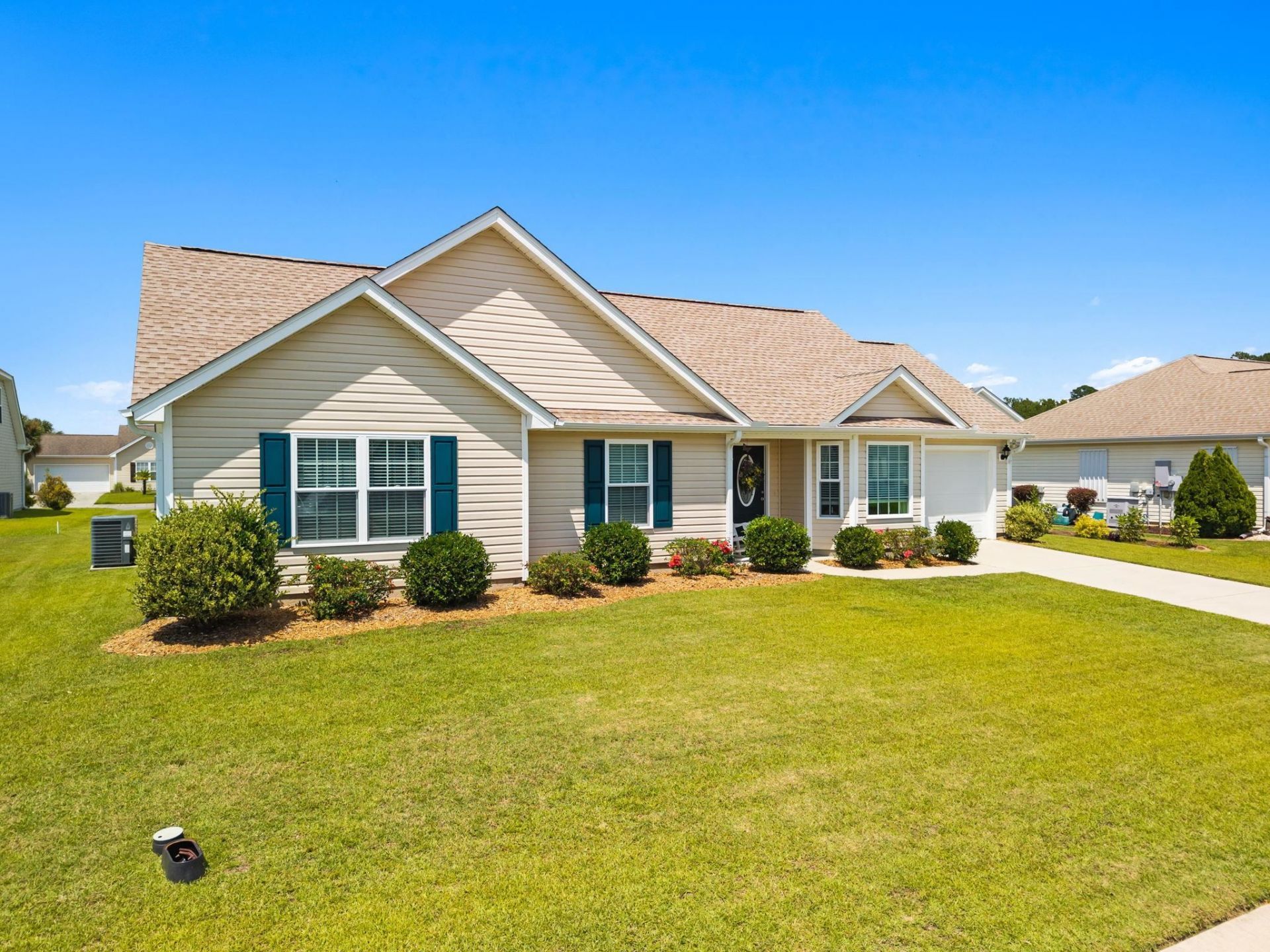 852 Inglenook Ln. Photo 3