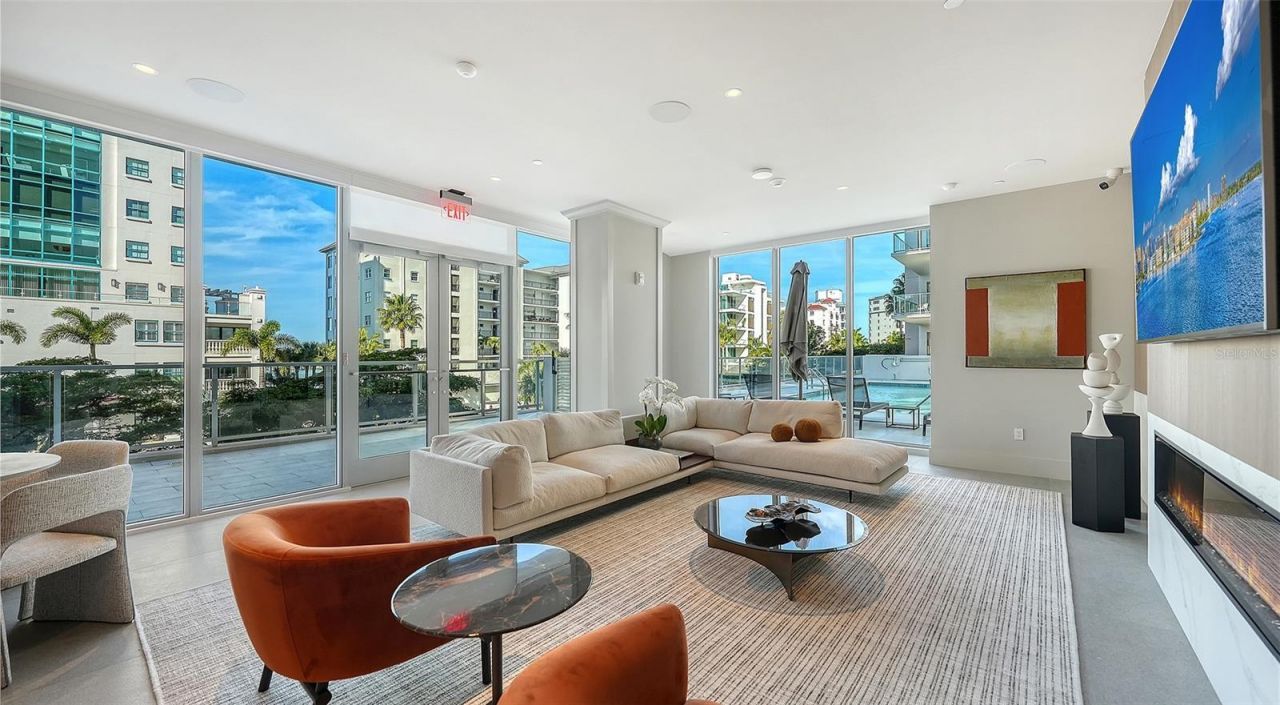 253 Golden Gate Point, Unit 902, Sarasota, FL 34236 Photo