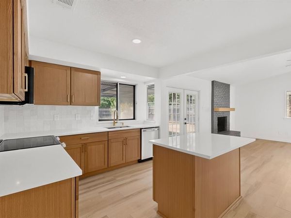 11231 Pelican Drive, Dallas, TX 75238