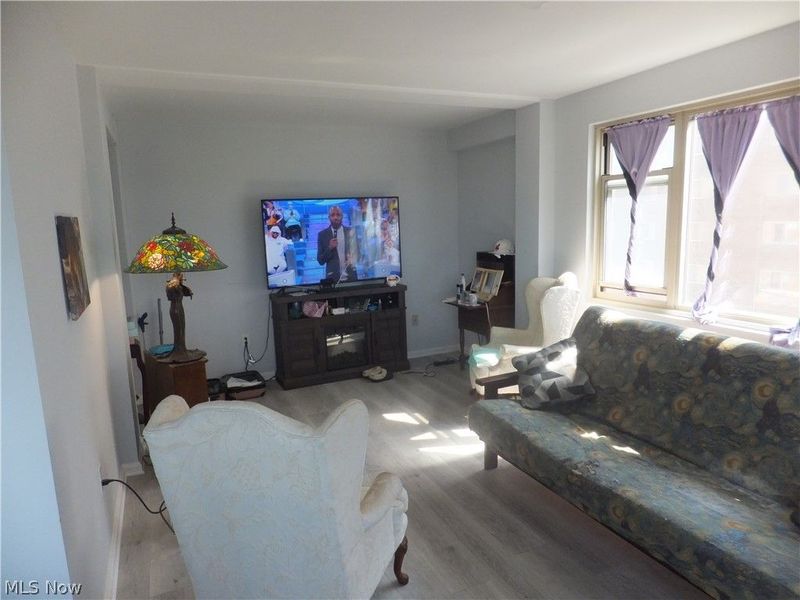 11820 Edgewater Drive , Unit 619, Lakewood, OH 44107 Photo 2