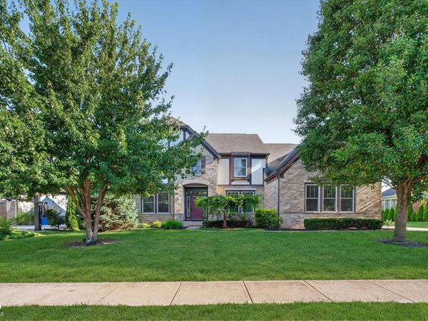 13636 Falcon Way , Fishers, IN 46055