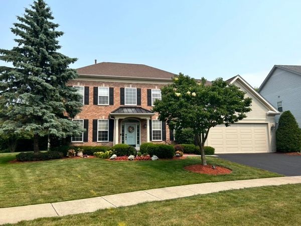 34056 N Wooded Glen Drive , Grayslake, IL 60030