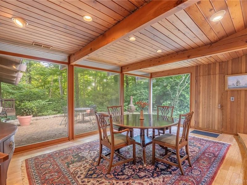 2036 W Alex Bell Road, West Carrollton, OH 45459 Photo 13