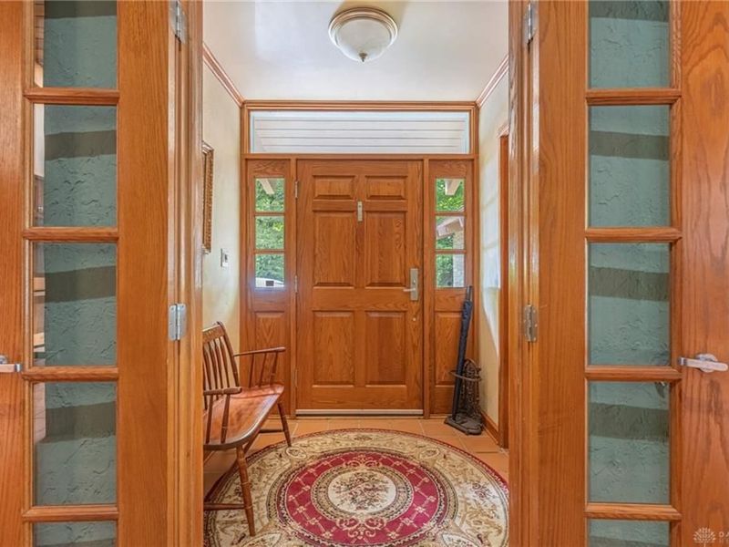 2036 W Alex Bell Road, West Carrollton, OH 45459 Photo 4