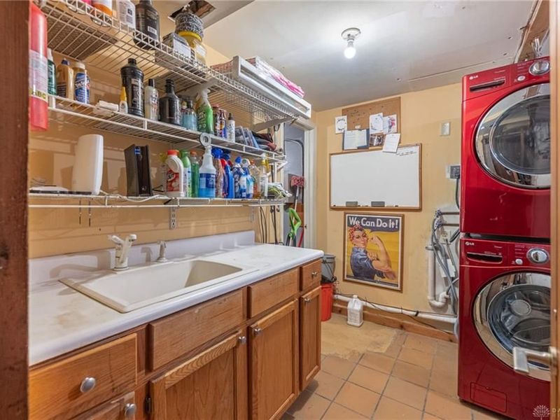 2036 W Alex Bell Road, West Carrollton, OH 45459 Photo 43