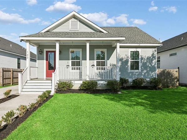 133 SEAL Drive , Arabi, LA 70032